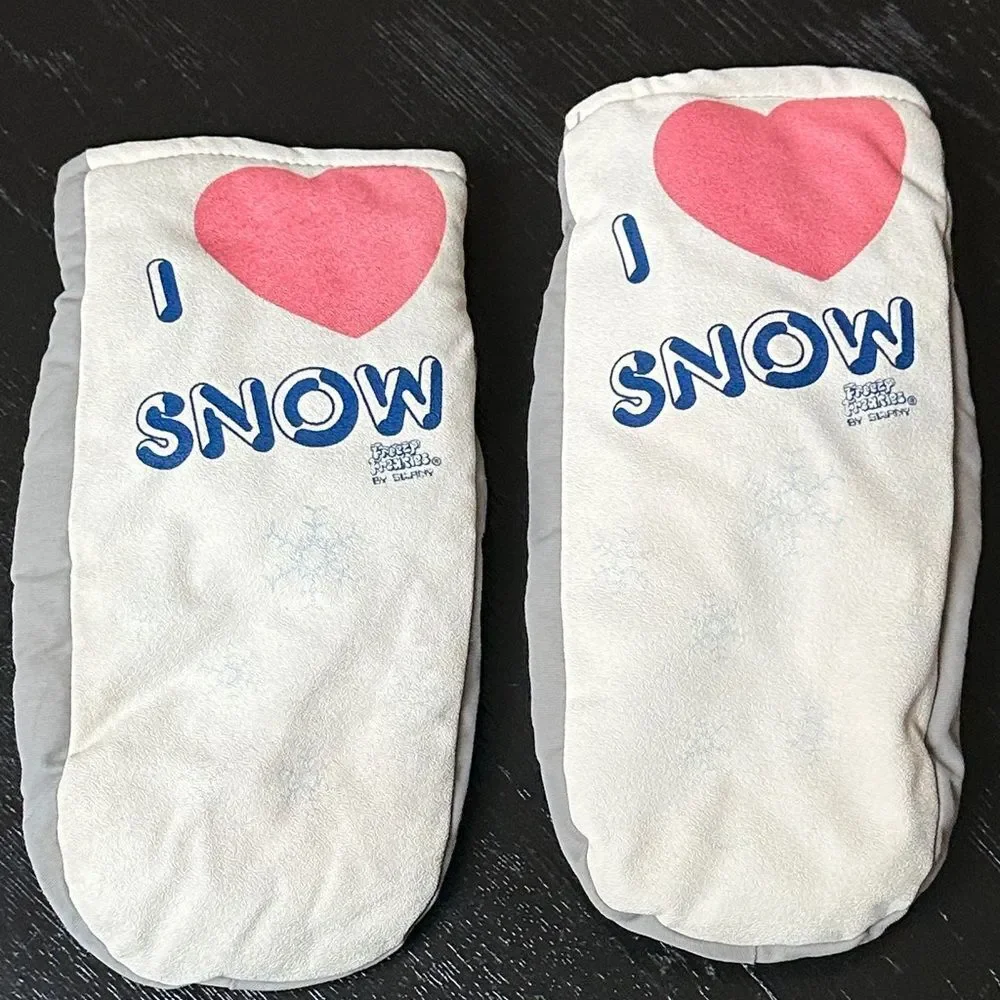 Freezh Freakies ‘I Love Snow’ White and Gray Mittens